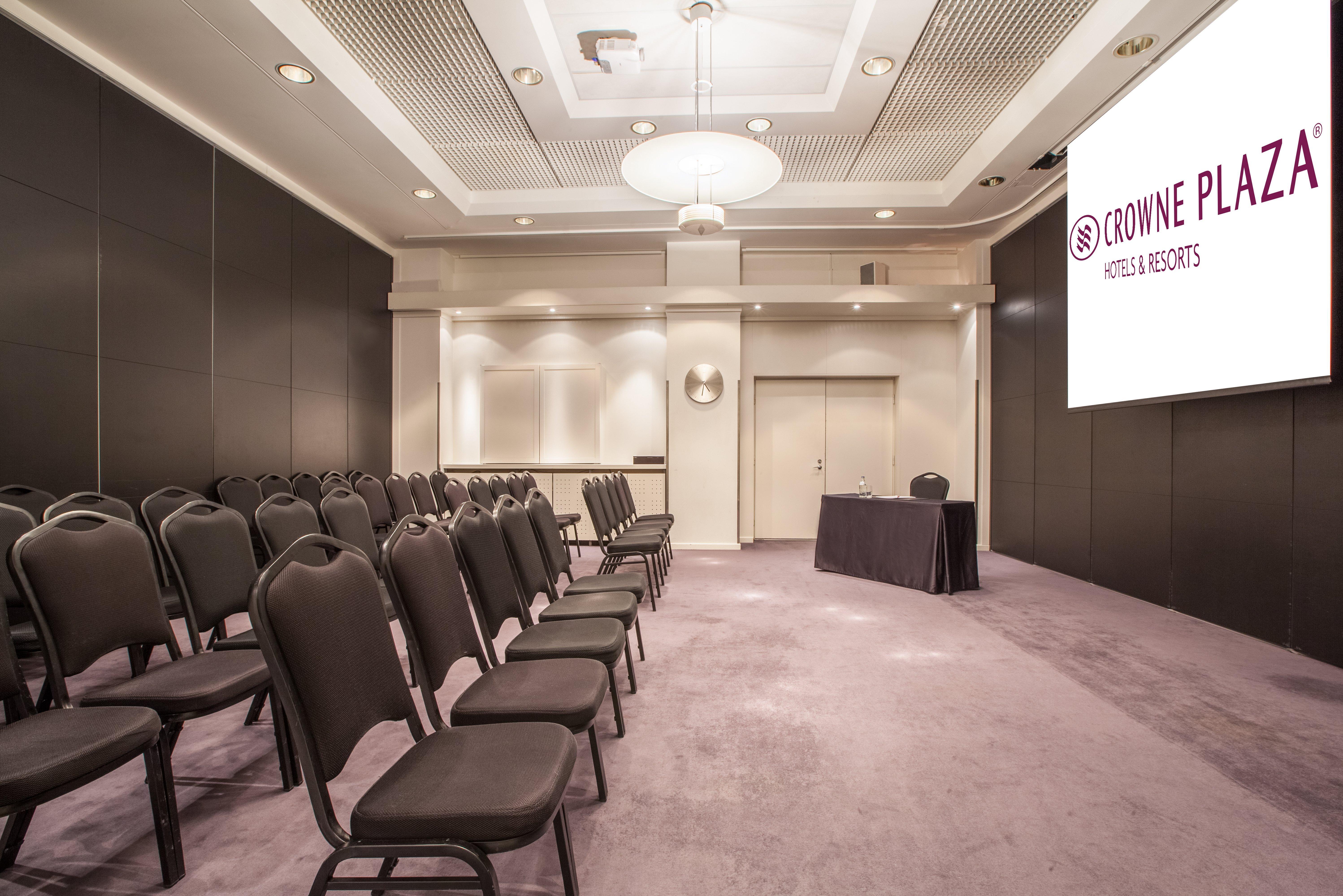 Crowne Plaza Helsinki - Hesperia By Ihg Hotel Ngoại thất bức ảnh