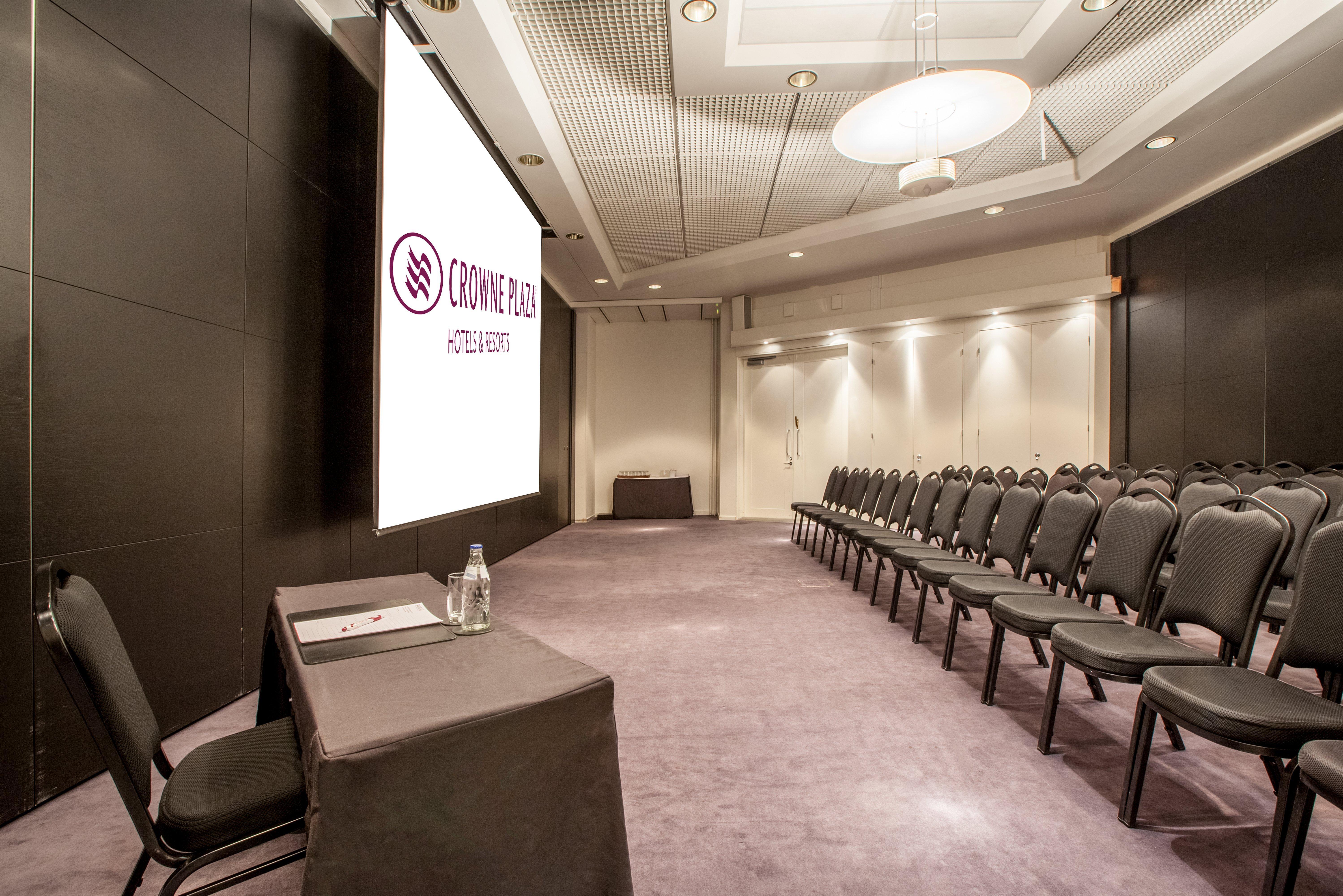 Crowne Plaza Helsinki - Hesperia By Ihg Hotel Ngoại thất bức ảnh