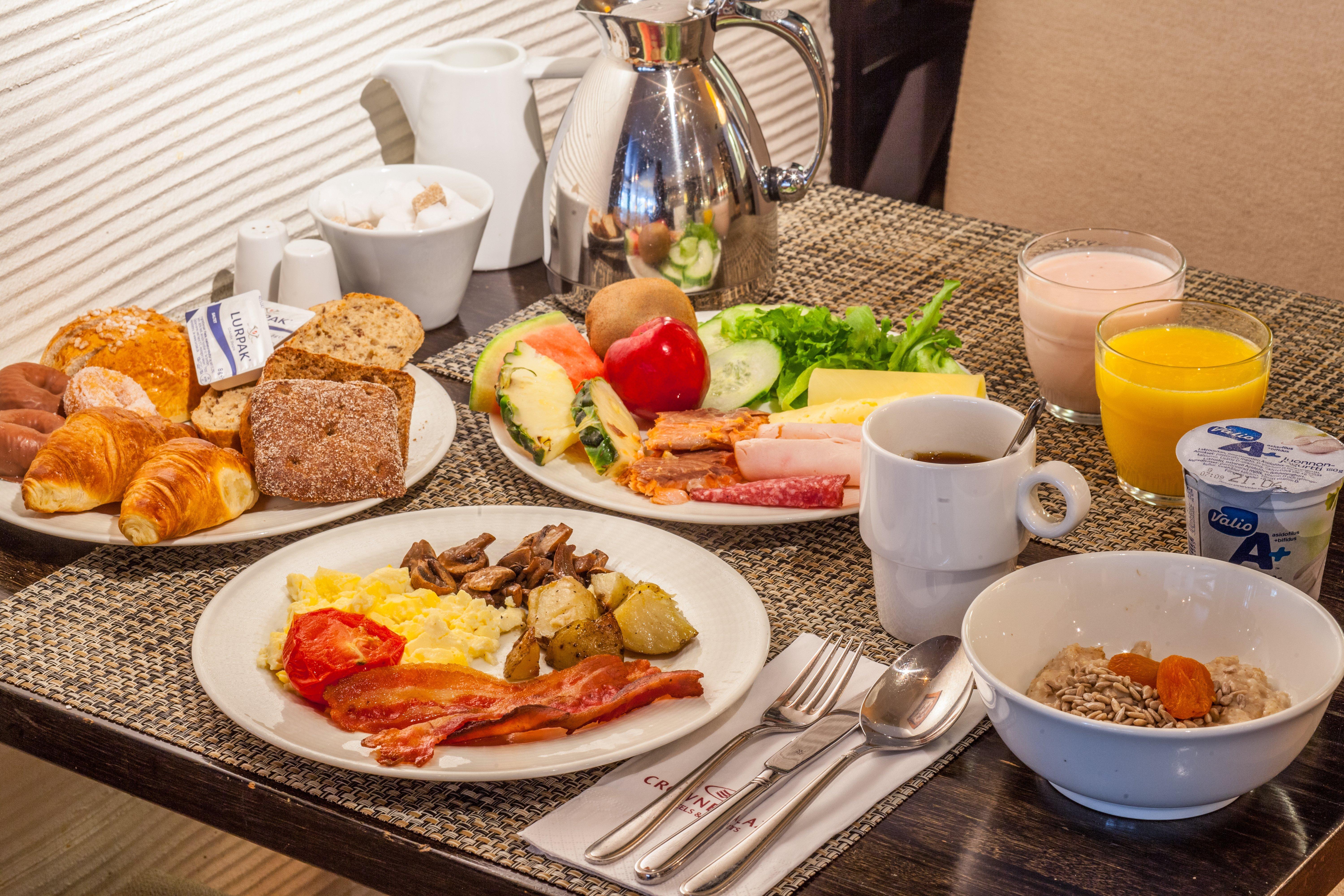 Crowne Plaza Helsinki - Hesperia By Ihg Hotel Ngoại thất bức ảnh
